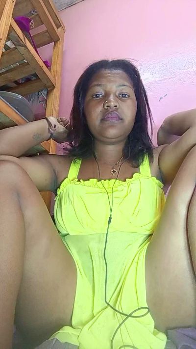 natty_kiss2 live cam on Cam4