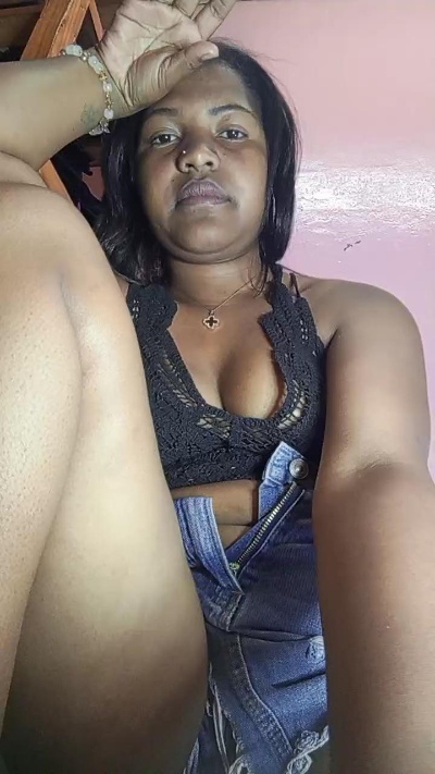 natty_kiss2 live cam on Cam4