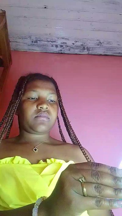 natty_kiss2 live cam on Cam4