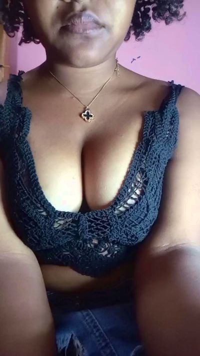 natty_kiss2 live cam on Cam4