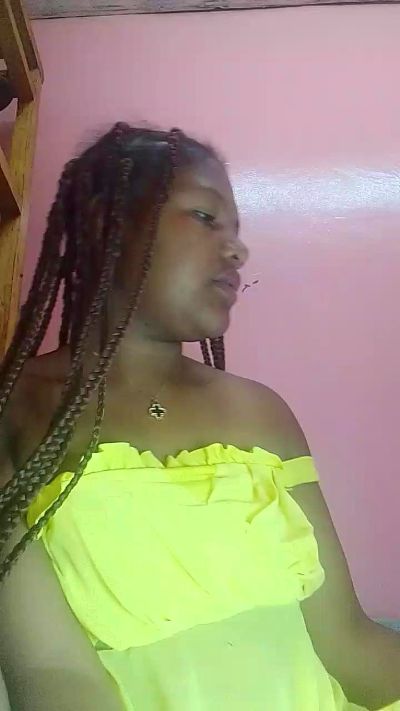 natty_kiss2 live cam on Cam4