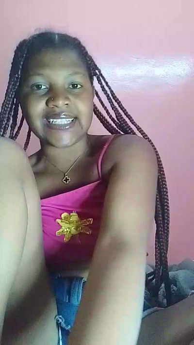 natty_kiss2 live cam on Cam4