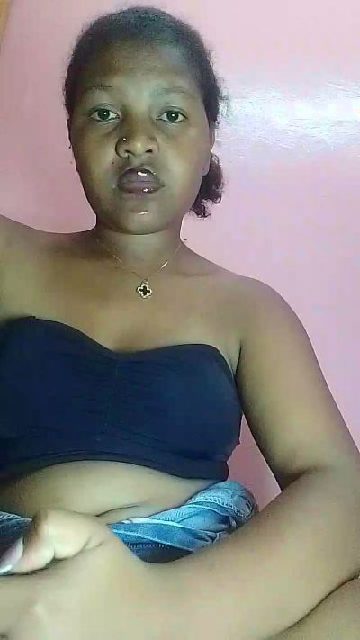 natty_kiss2 live cam on Cam4