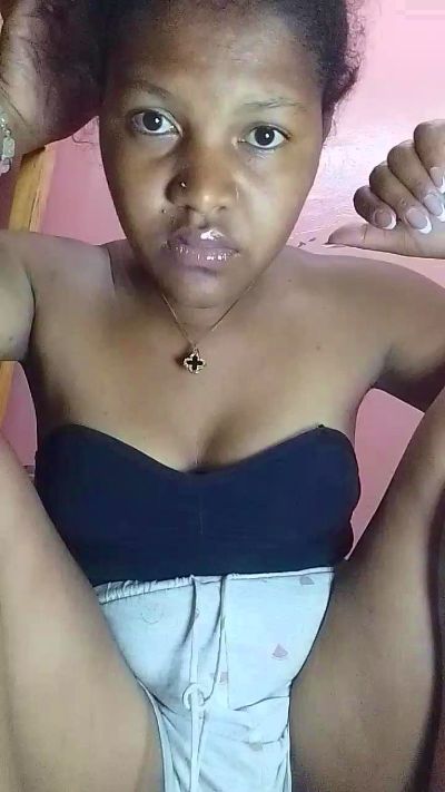 natty_kiss2 live cam on Cam4