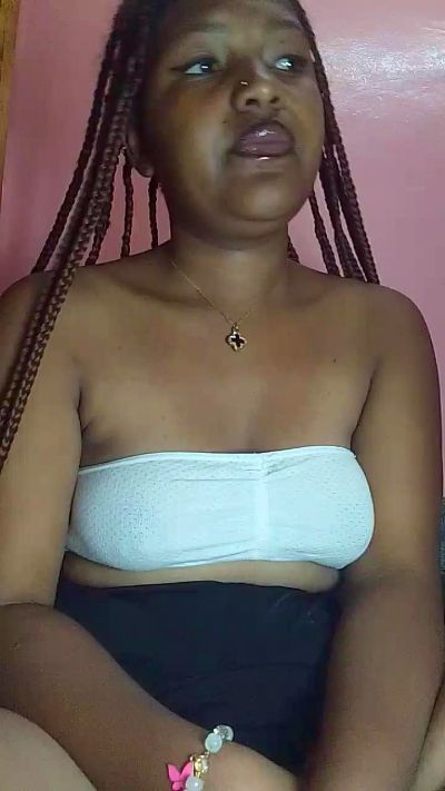natty_kiss2 live cam on Cam4