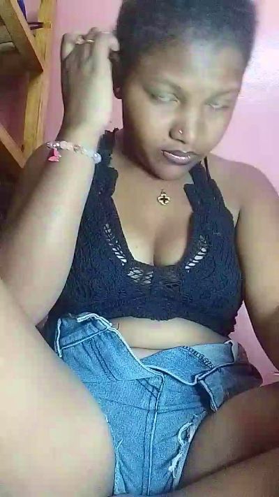 natty_kiss2 live cam on Cam4