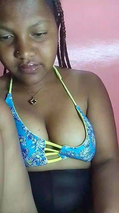 natty_kiss2 live cam on Cam4