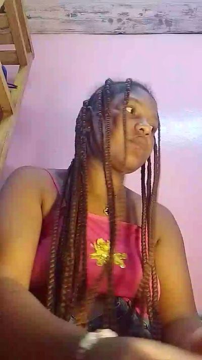 natty_kiss2 live cam on Cam4