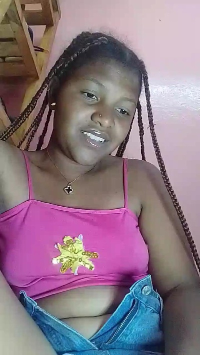 natty_kiss2 live cam on Cam4