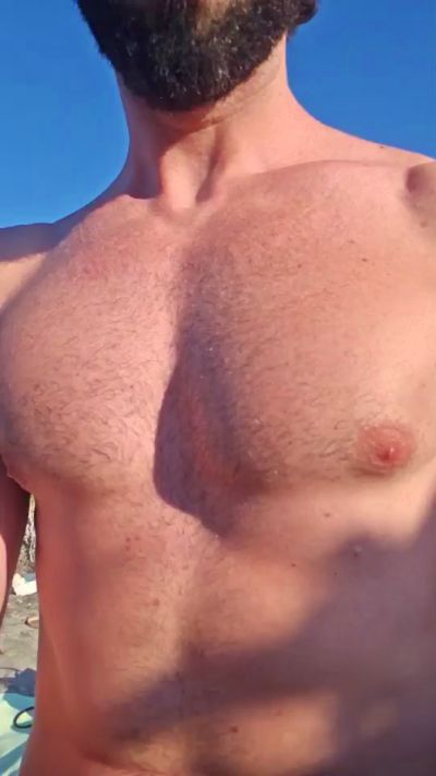 naturist_XL live cam on Cam4