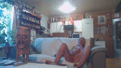 naturistboy3 live cam on Cam4