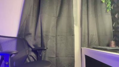 naughty_daniel live cam on Cam4