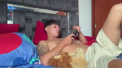 naughty_daniel live cam on Cam4