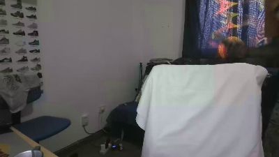 naughtyd2 live cam on Cam4