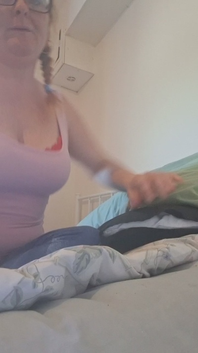 naughtyginger88 live cam on Cam4