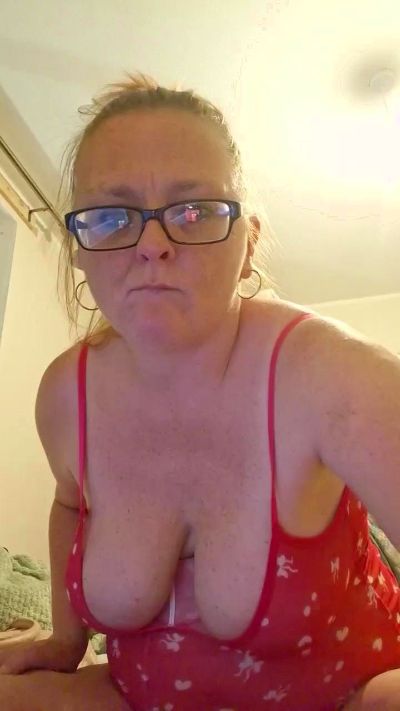 naughtyginger88 live cam on Cam4