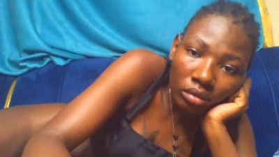 naughtygurly4d2 live cam on Cam4
