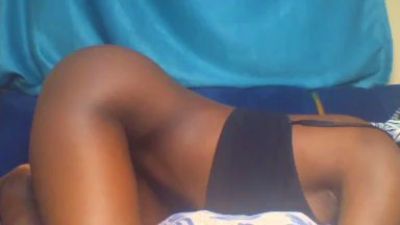 naughtygurly4d2 live cam on Cam4