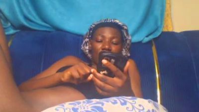 naughtygurly4d2 live cam on Cam4