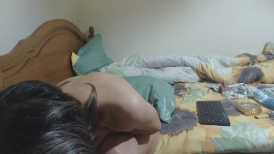 naughtymilfT live cam on Cam4
