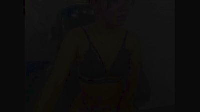 nay_sha_ live cam on Cam4