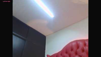 nei_girl live cam on Cam4
