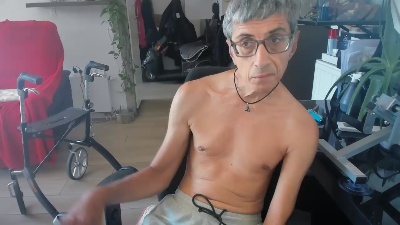 neos332 live cam on Cam4