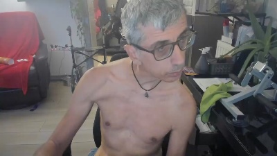 neos332 live cam on Cam4