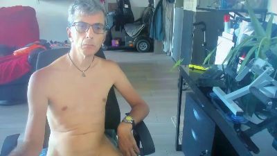 neos332 live cam on Cam4