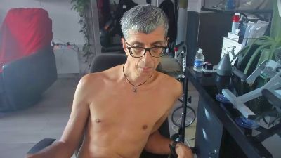 neos332 live cam on Cam4