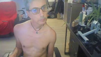 neos332 live cam on Cam4