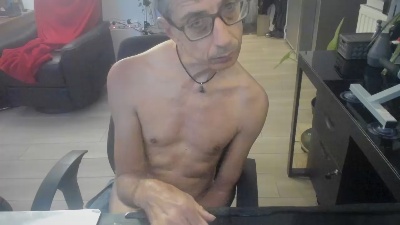 neos332 live cam on Cam4