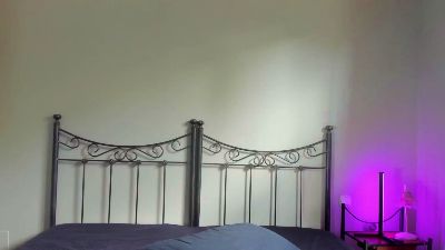 new_matilda live cam on Cam4