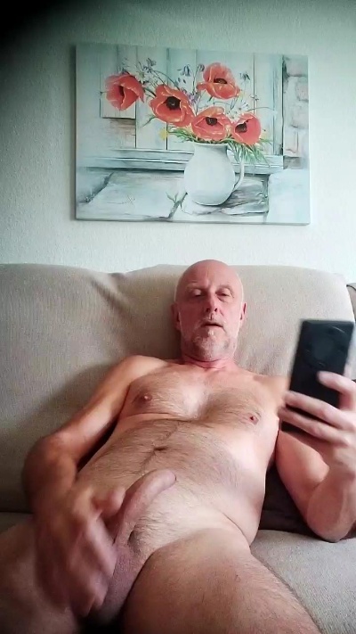 newmanbody live cam on Cam4