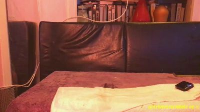 newyearnewhole live cam on Cam4