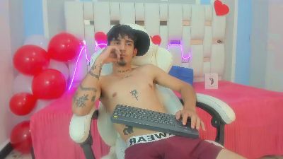 nextboywell2 Live Cam on Cam4