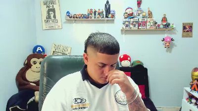 ney_22_fun live cam on Cam4
