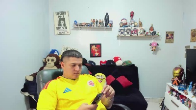 ney_22_fun live cam on Cam4