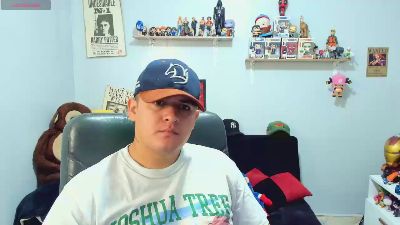 ney_22_fun live cam on Cam4