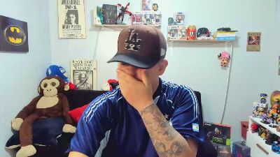 ney_22_fun live cam on Cam4