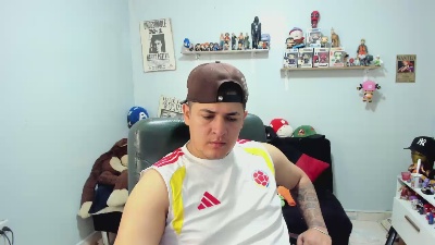 ney_22_fun live cam on Cam4