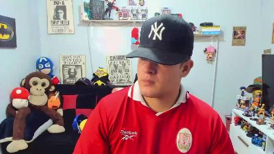 ney_22_fun live cam on Cam4