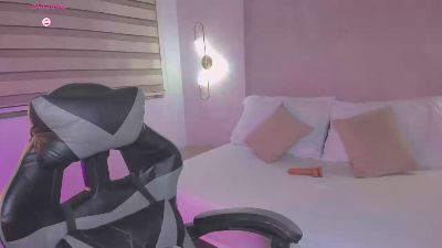 nhoa_moreno live cam on Cam4