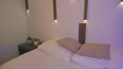nhoa_moreno live cam on Cam4