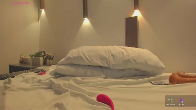 nhoa_moreno live cam on Cam4