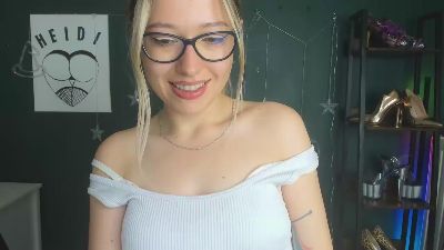 niceHEIDI live cam on Cam4