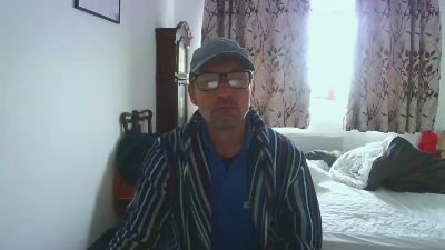 nicholasxxx45 live cam on Cam4