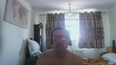 nicholasxxx45 live cam on Cam4