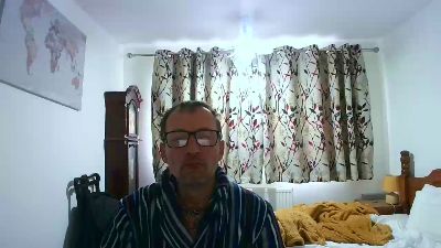 nicholasxxx45 live cam on Cam4