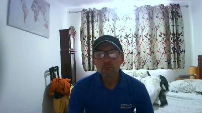 nicholasxxx45 live cam on Cam4